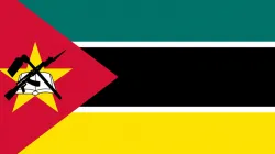 Le drapeau du Mozambique / Domaine public