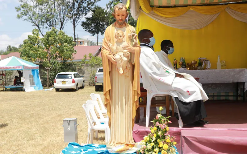 Une statue de Saint-Joseph dévoilée pour marquer l'Année de Saint-Joseph dans le diocèse de Nakuru au Kenya Diocèse catholique de Nakuru/ Facebook