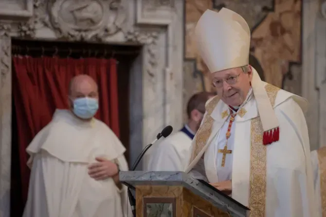Le cardinal George Pell lors de la procession eucharistique annuelle à l'Angelicum à Rome, le 13 mai 2021 / Daniel Ibáñez/CNA.