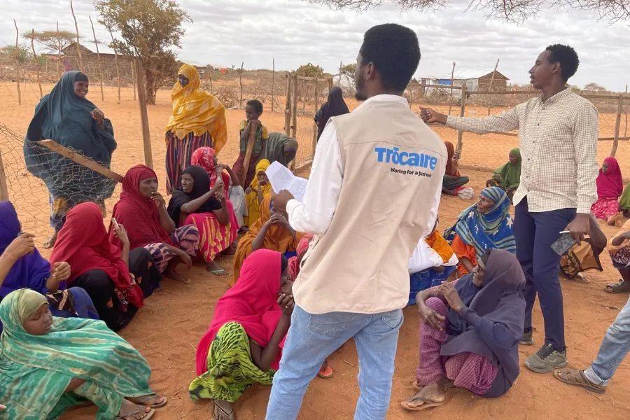 Les responsables de programme de Trócaire ont organisé un programme de sensibilisation à la violence liée au sexe à Luuq, en Somalie. Crédit : Trócaire