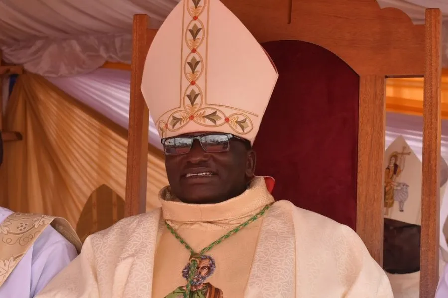 Mgr Paul Kariuki Njiru, installé comme Ordinaire local du diocèse de Wote le 30 septembre 2023. Crédit : Radio Waumini