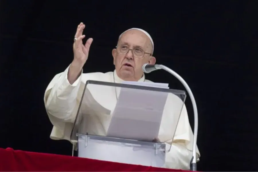 Le pape François prononce son discours de l'Angélus le dimanche 19 novembre 2023. | Crédit : Vatican Media