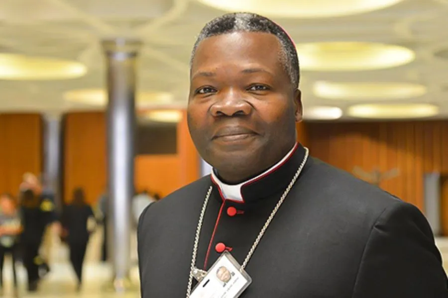 Mgr Bienvenu Manamika Bafouakouahou de l'archidiocèse de Brazzaville au Congo. Crédit : Vatican Media