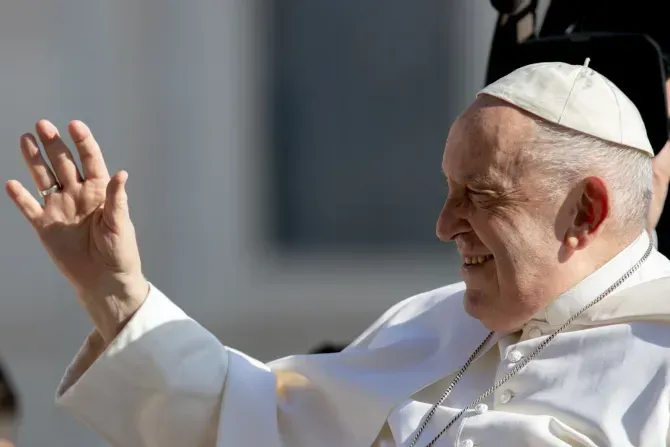 Le pape François lors de l'audience générale du mercredi 7 juin 2023 sur la place Saint-Pierre. | Daniel Ibanez/CNA