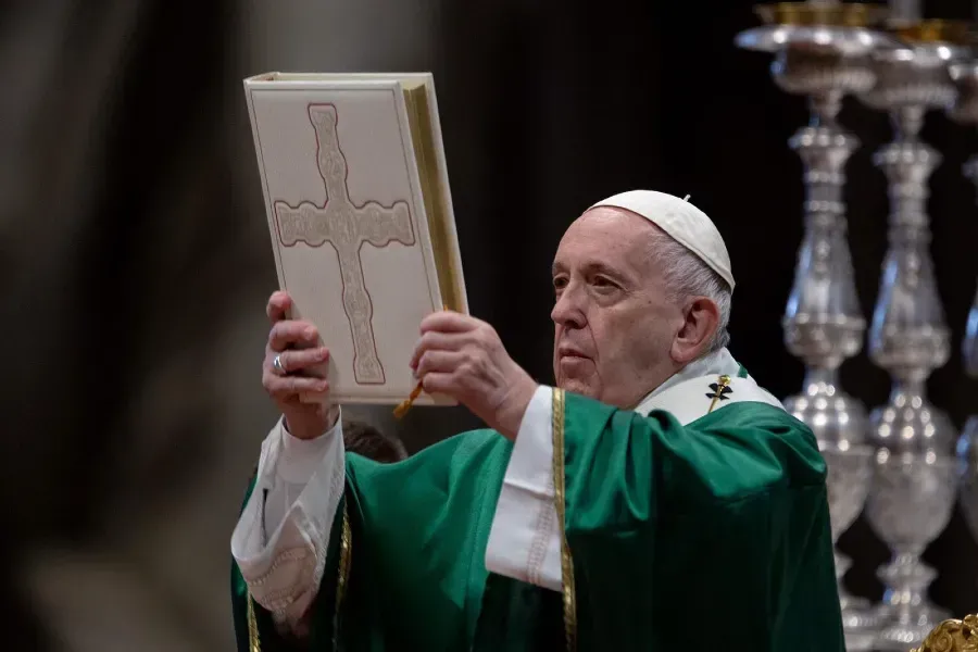 Le pape François célèbre la messe du premier dimanche de la Parole de Dieu, le 26 janvier 2020. Daniel Ibanez/CNA.