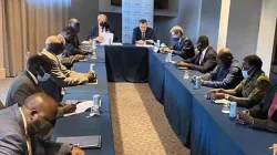 Les participants aux pourparlers de paix au Soudan du Sud qui ont repris lundi 9 novembre avec la médiation de la Communauté de Sant'Egidio. / Domaine public