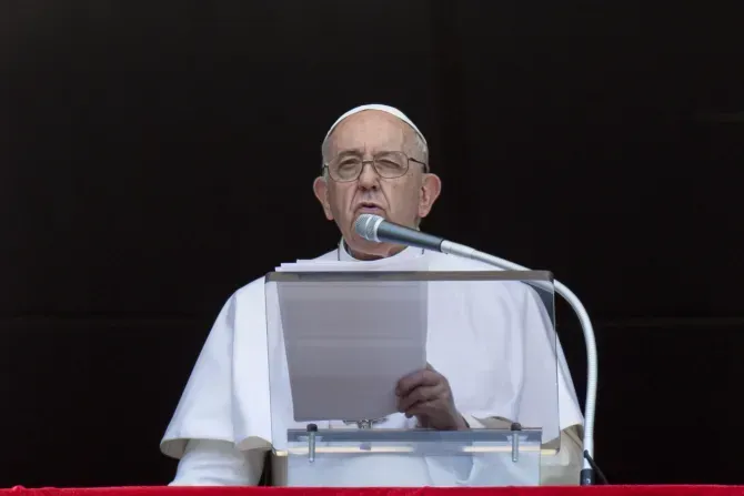 Le pape François prononce son discours hebdomadaire de l'Angélus, le dimanche 7 août 2022. | Vatican Media