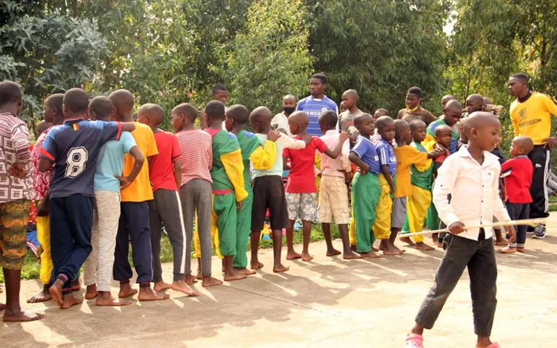 Certains enfants à l'oratoire Don Bosco de Kabgayi, au Rwanda. Crédit : Missions salésiennes