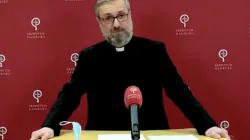 Mgr Stefan Heße, archevêque de Hambourg, en Allemagne, fait son annonce le 18 mars 2021 / Capture d'écran YouTube