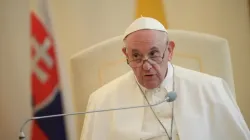 Le pape François s'adresse à une réunion œcuménique à la nonciature apostolique de Bratislava, en Slovaquie, le 12 septembre 2021.Vatican Media. / 