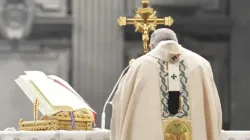 Le pape François célèbre la messe dans la basilique Saint-Pierre en la fête du Christ-Roi, le 21 novembre 2021. | Crédit : Vatican Media / 