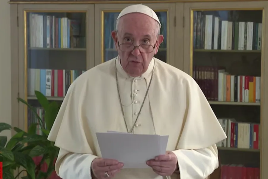 Le Pape François enregistre un message vidéo remis aux Nations unies le 25 septembre 2020. Capture d'écran : Saint-Siège ONU.