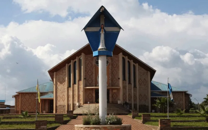 Le sanctuaire Notre-Dame des sept Douleurs à Kibeho, au Rwanda. Domaine public.