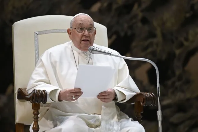 Le pape François délivre un message lors de l'audience générale du mercredi 17 janvier 2024, dans la salle d'audience Paul VI au Vatican. | Crédit : Vatican Media