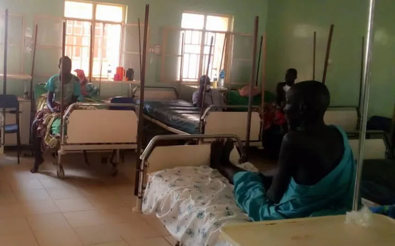 Quelques patients goitres traités à l'hôpital St. Daniel Comboni dans le diocèse de Wau au Soudan du Sud ACI Afrique