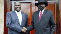 Le président Salva Kiir Mayardit et le vice-président désigné Dr Riek Machar après leur rencontre à Juba, au Sud-Soudan, le 17 décembre 2019. / Domaine public