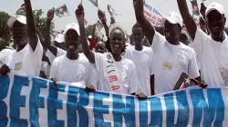 Une partie de la population du Sud-Soudan lors du référendum de 2011, lorsqu'elle a voté à une écrasante majorité en faveur de la sécession du Soudan. / Domaine Public