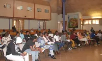 Une partie des participants à la formation continue des tuteurs de l'initiative "Ensemble pour une nouvelle Afrique" de la jeunesse africaine. Crédit : ACI Afrique / 