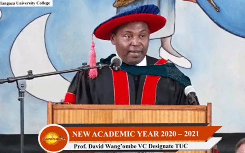 Le vice-chancelier (VC désigné) du Tangaza University College (TUC), basé au Kenya, le professeur David Wang'ombe, lors de la cérémonie de convocation, le vendredi 21 août 2020. Capuchin Television Network Kenya