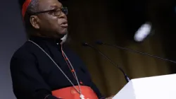Le cardinal nigérian John Onaiyekan prend la parole lors du Congrès eucharistique international à Budapest, en Hongrie, le 9 septembre 2021. | Daniel Ibáñez/CNA. / 