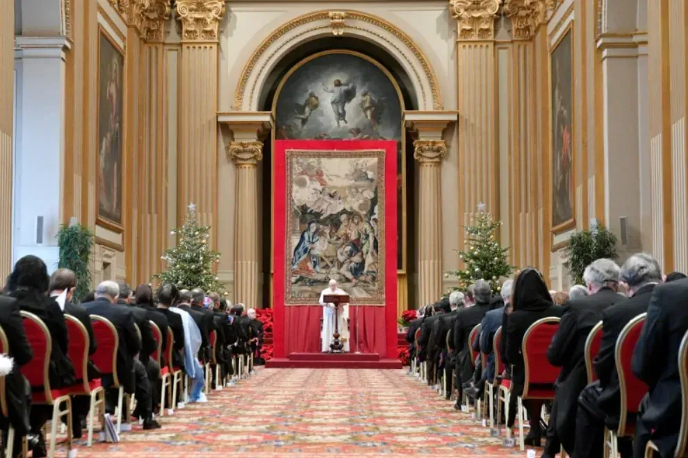 Le pape François rencontre des diplomates accrédités auprès du Saint-Siège dans la Salle des Bénédictions du Vatican, le 10 janvier 2022. Vatican Media.