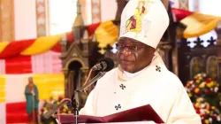 Mgr Paul Ssemogerere s'adressant aux journalistes lors de la 57e Journée mondiale de la communication (JMC) qui s'est tenue à la cathédrale St. Mary's Lubaga de l'archidiocèse de Kampala. Crédit : Uganda Catholics Online / 