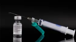 Le vaccin COVID-19 / Domaine public