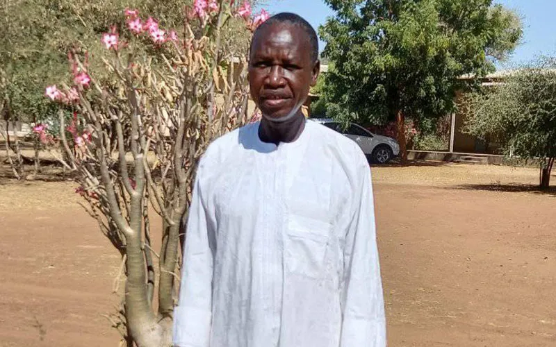 Mgr Philippe Abbo Chen a été nommé Vicaire apostolique du Vicariat Mongo du Tchad par le Pape François lundi 14 décembre 2020. Page Facebook du Vicariat Mongo.