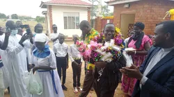 Mgr. Alex Lodiong Sakor Eyobo accueilli au Grand Séminaire St. Paul à Juba vendredi 22 avril 2022 avant son ordination épiscopale prévue le 15 mai. Crédit : Ori Sabasio Okumu/Facebook / 
