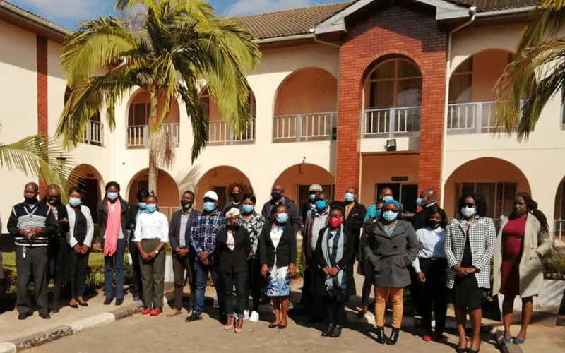 :Les journalistes venus de différentes régions de Zambie qui ont suivi une formation aux médias organisée par Caritas Zambie. Caritas Zambie